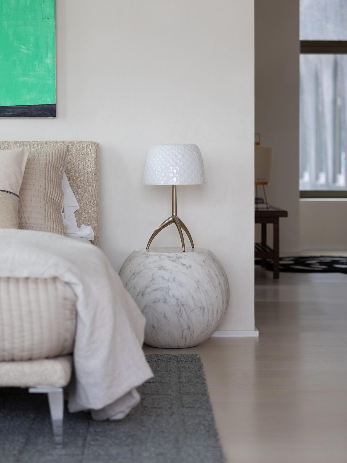 06 bedroom